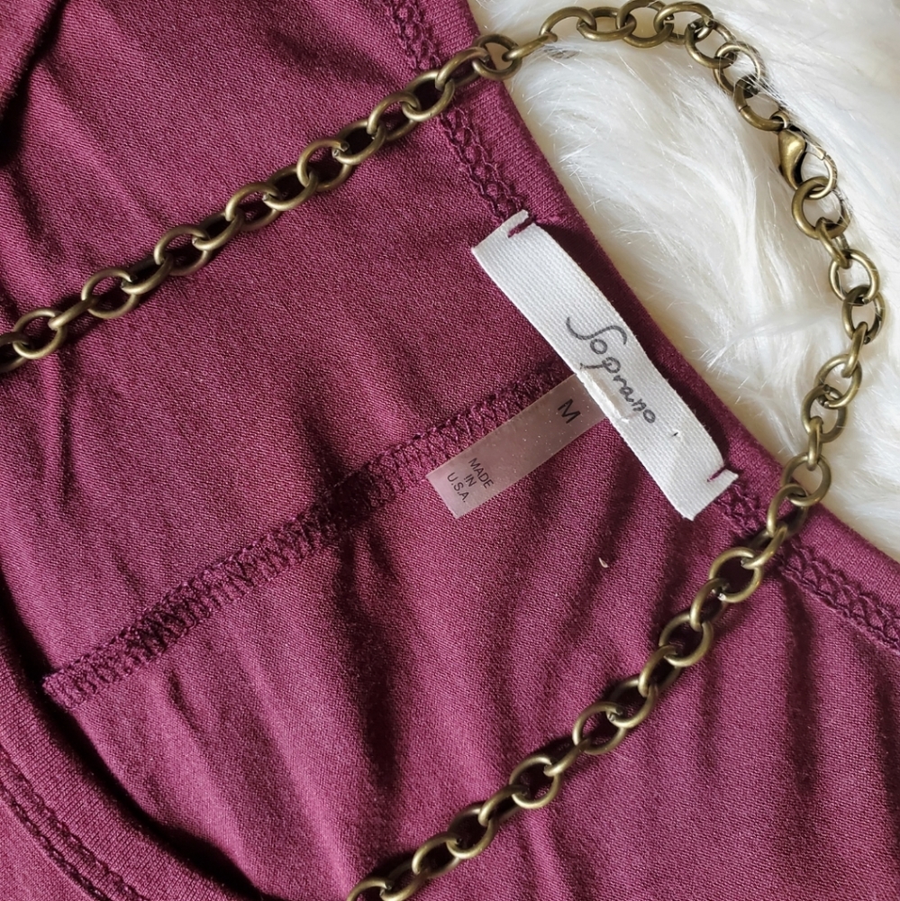NWOT Cold Shoulder Top - Picture 4 of 6